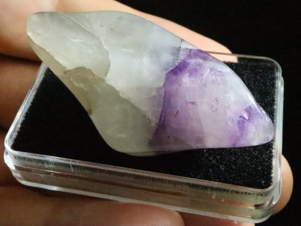 ametyst kremen kristal tromlovany mineral nerost kamen 1