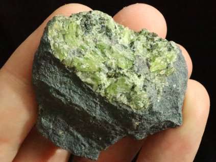 olivin cesky kamen mineral prodej obrazky 1