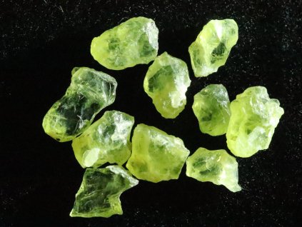 olivinova zrna jablkove zelena 1