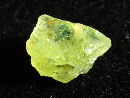 olivin zrno jablkove olivove zeleny kaminek cr smrci 1