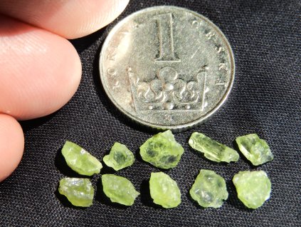 olivin peridot prirodni cesky kamen mineral ucinky 2