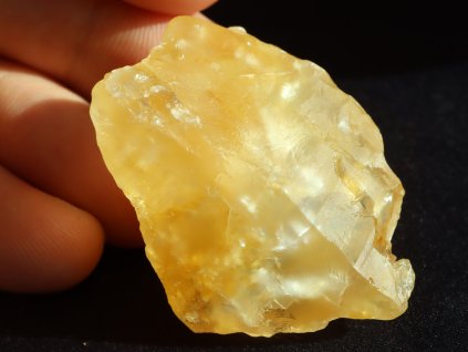 citrin kamen pravy cesky barevna duha 1