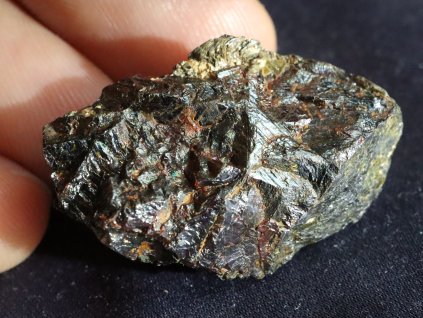 rutil pyrit biotit limonit obrazky 1