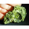 epidot krystalovala dutinka zeleny vzacny kamen mineral cesky 1