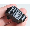 srostlice cernych turmalinu cesky drahy mineral nerost ukonceny vzorek 6