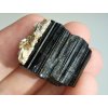 cerny turmalin muskovit stribrna slida lupenite krystaly 4