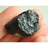 cerny turmalin skoryl prirodni surovy cesky drahy kamen 2