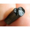ukoncene cerne turmaliny stupnovite krystaly 5