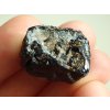 cerny turmalin skoryl prirodni kamen 4