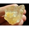 citrin prirodni surovy neopracovany neupraveny kamen 1