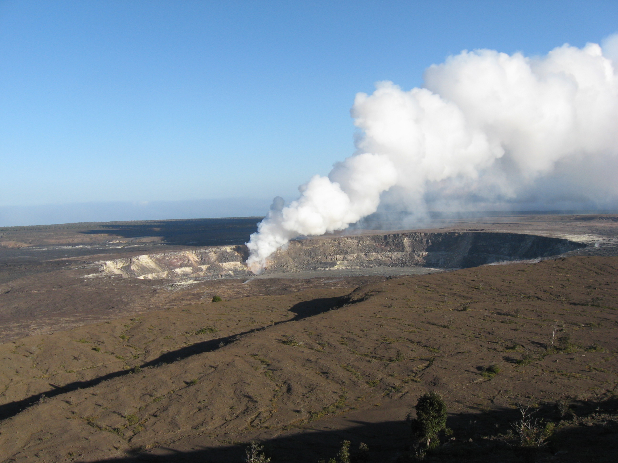 Hawaii_Volcanoes_National_Park_(2008)_01