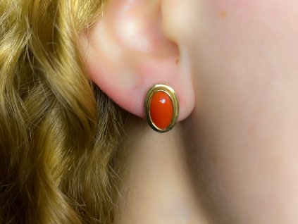 Zlaté náušnice s korálem 2000219330002