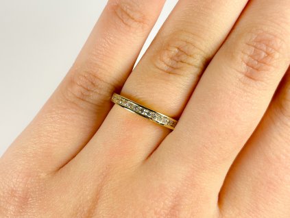 Zlatý prsten se zirkony 2000304090002