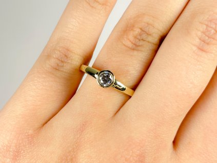 Zlatý prsten se zirkony 2000304530003