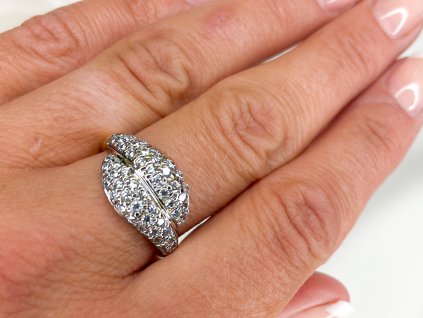 Zlatý prsten se zirkony 2000273000002