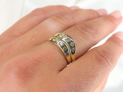 Zlatý prsten se zirkony 2000273310002