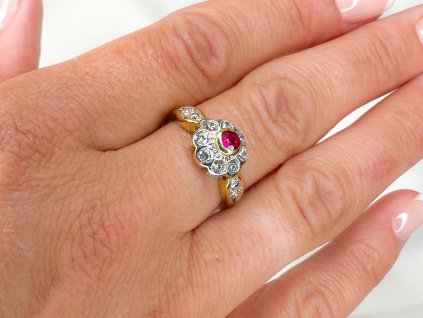 Zlatý prsten se zirkony 2000271170004