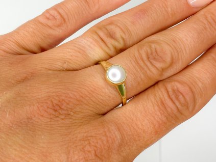 Zlatý prsten s perletí 2000218140008