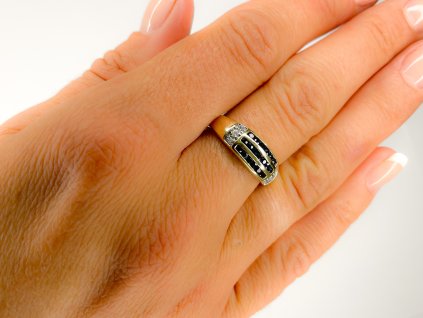 Zlatý prsten se zirkony 2000273070005