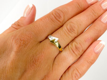 Zlatý prsten se zirkony 2000270680009