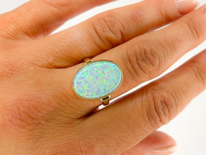 Zlatý prsten s opálem 2000272920004