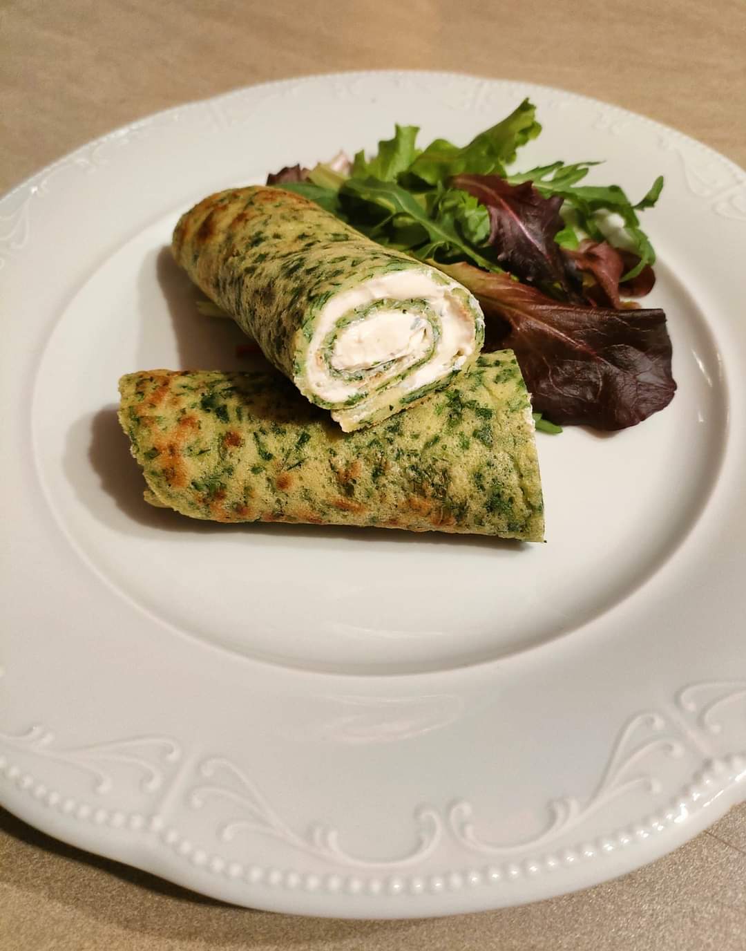 Špenátové palačinky plněné lučinou s medvědím česnekem