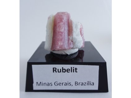 Rubelit na podstavci
