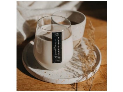 VONTREE CANDLE Růžový pepř & Hruška | Vonná sójová svíčka | 400 ml - cestouprirody.eu