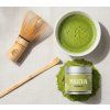 NaturalProtein Matcha Premium s metličkou a šálkem matchy