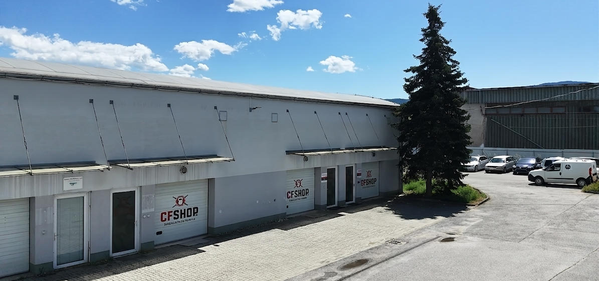 Centrálny sklad CFshop.sk — budova centrály z výšky