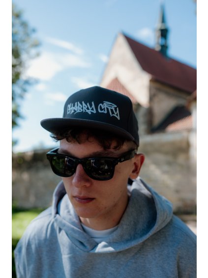 040 TAG GREY CAP 1