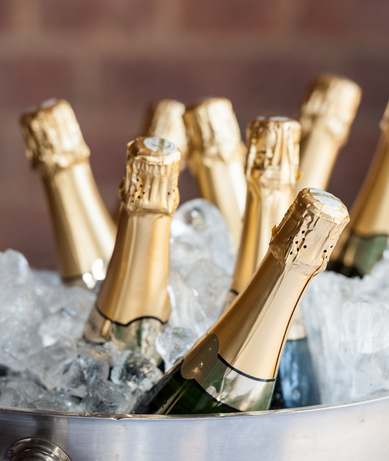 Jak správně nachladit šampaňské?