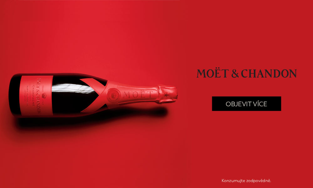MOET HOLIDAY