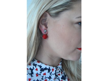 Náušnice Kuličky Dyed Semi-Frosted Transparent Red