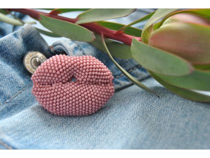 Brož Pusinka MATTE OPAQUE GLAZED HYDRANGEA