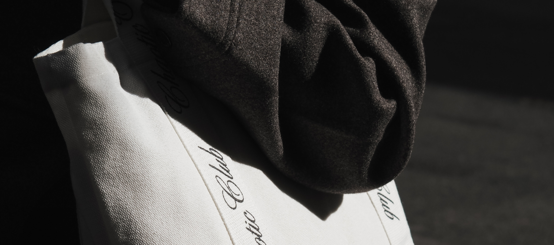 Sportovní doplňky Chaotic Club – ponožky, tašky a příslušenství na pilates