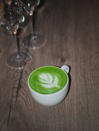 LAST MINUTE CHRISTMAS PRESENT? 🍵🎄 Ještě zbývají poslední hodiny, kdy stihneme objednávky odeslat tak, aby dorazily pod...