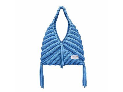 The Triangle na želanie