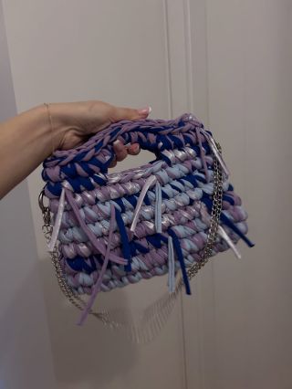 Something´s cookin´… 💙✨ #handmade #smallbuisness #crochetbags #hackovane #somethingscooking