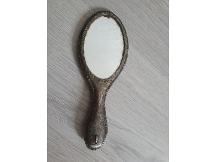 Strieborné zrkadlo a rúž