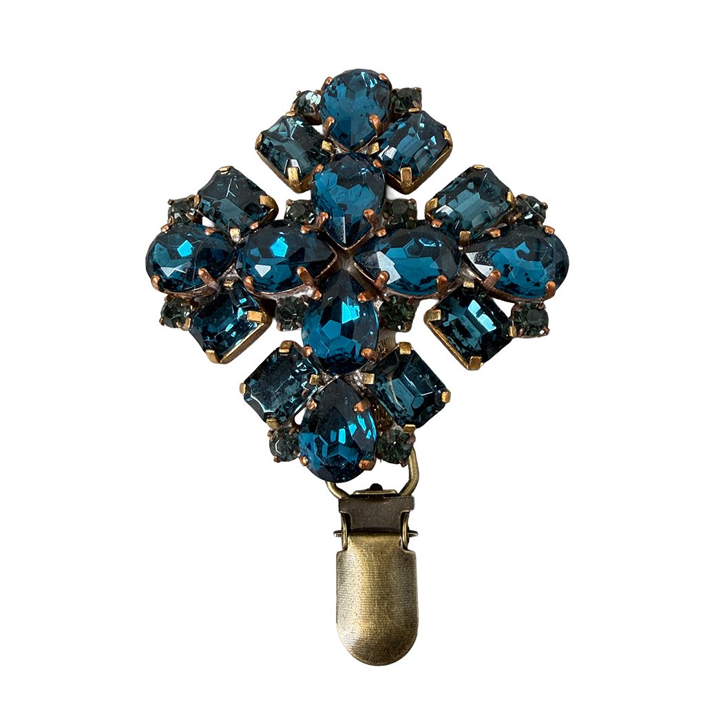 Four-leaf Clover Brooch made of Drops and Octagons