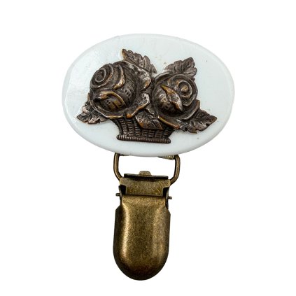 Vintage Brooch with Cameo of a Basket of Roses