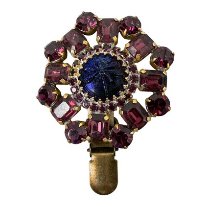 Brooch with small dragonfly