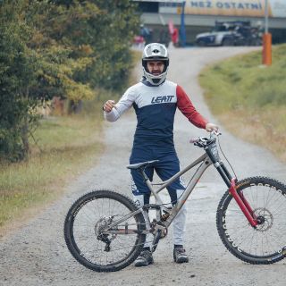 Legendární 👉🏻 tak to je prostě Legenda od Banshee Bikes. Stroj, který nezná hranice a rychlost je jeho druhé jméno. 📸...