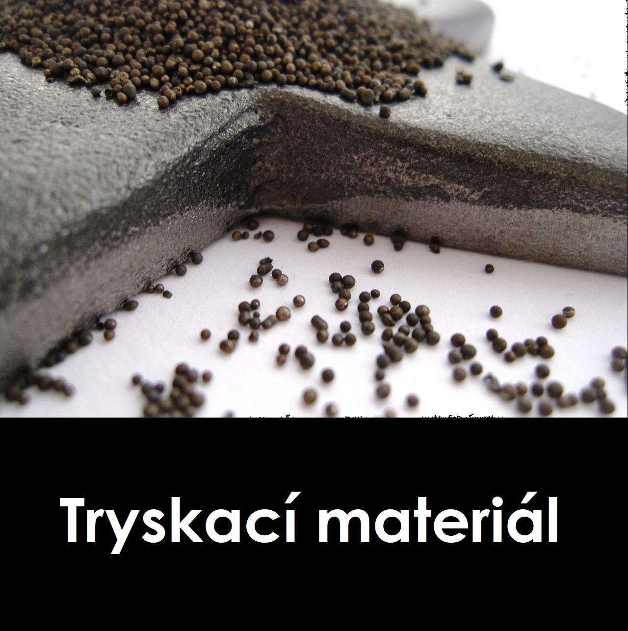Tryskací materiál
