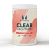 Rozpuštěný Clear Whey Isolate v shakeru – průhledný proteinový nápoj.