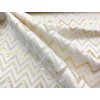 dekoracni-latka-vanocni--zig-zag-zlata-s--160-cm-na-kremove