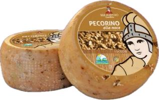 Levně Formaggeria Toscana Ovčí pecorino s ořechy Hmotnost: 1kg