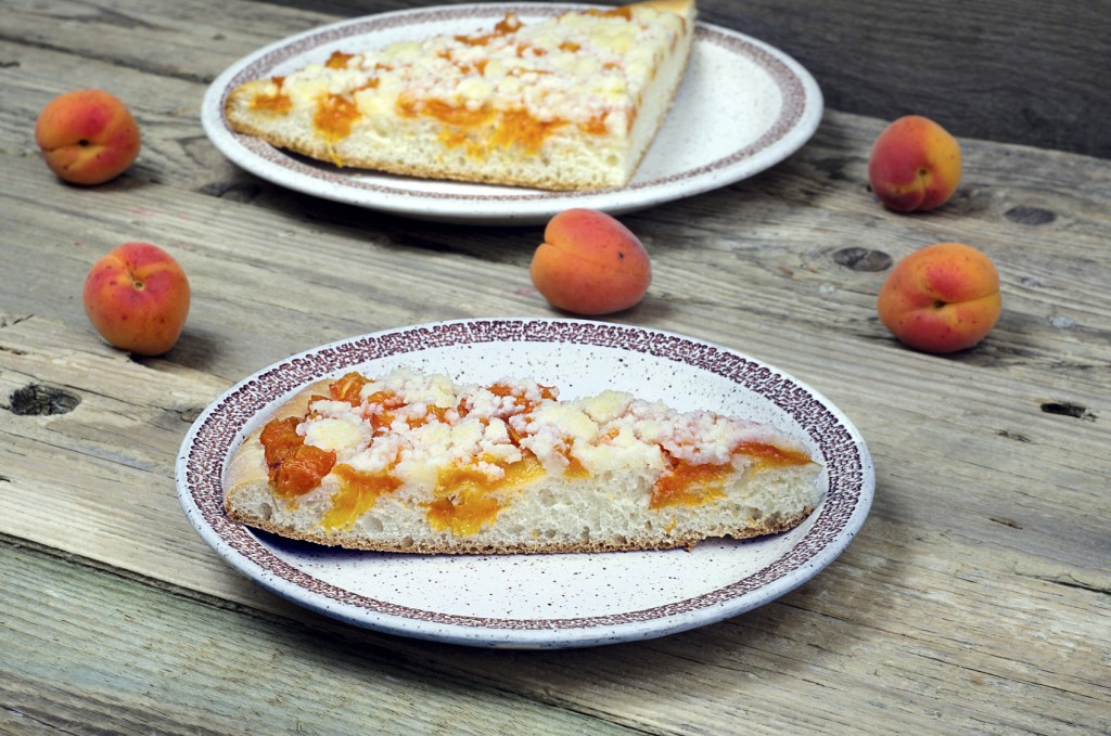 Jogurtový koláč s meruňkami