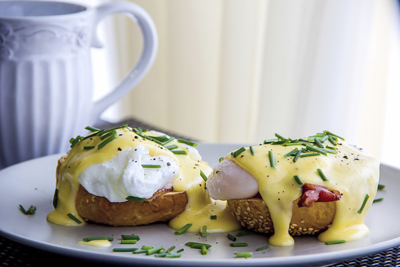 3x recept na Brunch – Lívance, Vejce Benedikt a Smoothie